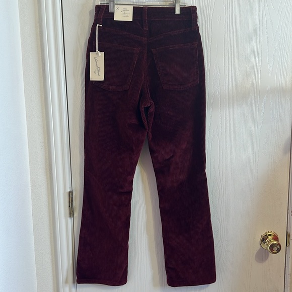 Women's High-Rise Corduroy Bootcut Jeans - Universal Thread Burgundy. Size 0 - Picture 7 of 11